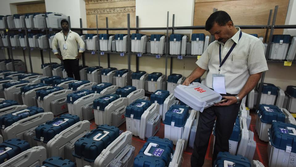 Nagapattinam district collector goes for an inspection of vote counting centre
